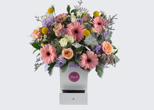 Cajita Alma Alhajero con Rosas y Gerberas