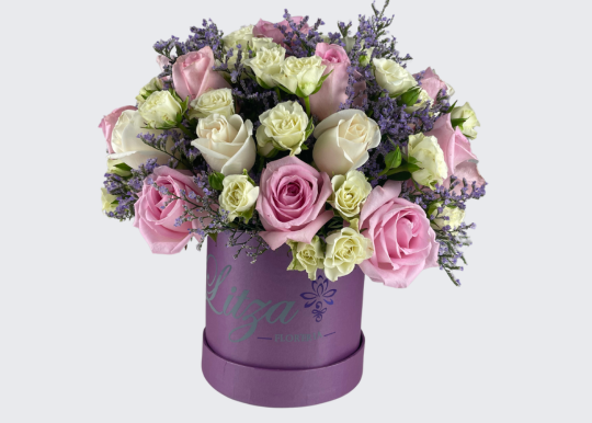 Cajita Suspiro Rosas Rosadas y Blancas