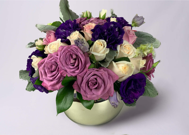 Arreglo Floral con Lisianthus marca Litza Floreria
